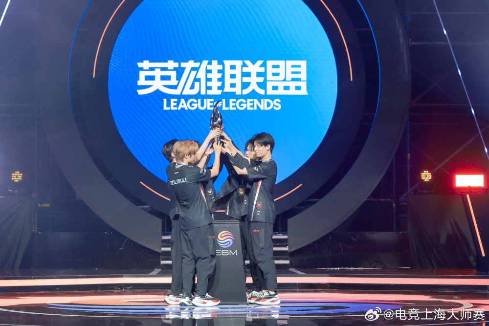 体育APP下载-V5翻盘EDG,Chovy打出惊人五杀淘汰赛3:1(伦敦)