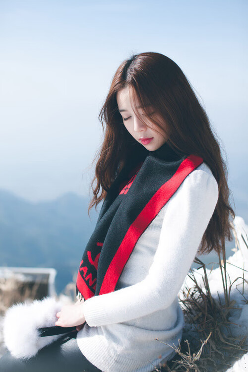 下载-皮克独自撑起红蓝防线，巴萨却遭遇加纳青春风暴碾压