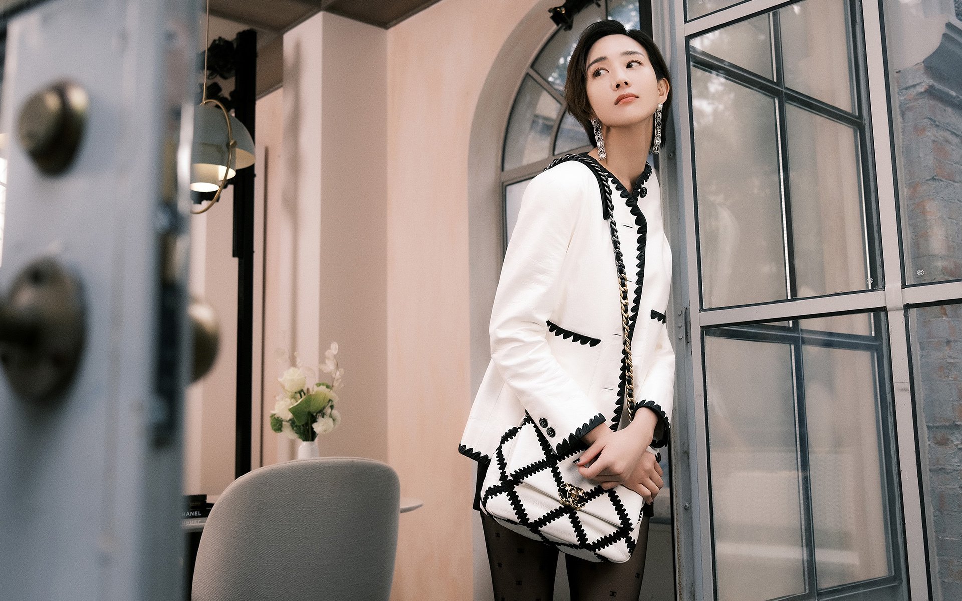 下载-浓缩的胜利，从绿茵到赛道，时间单元内的绝对统治